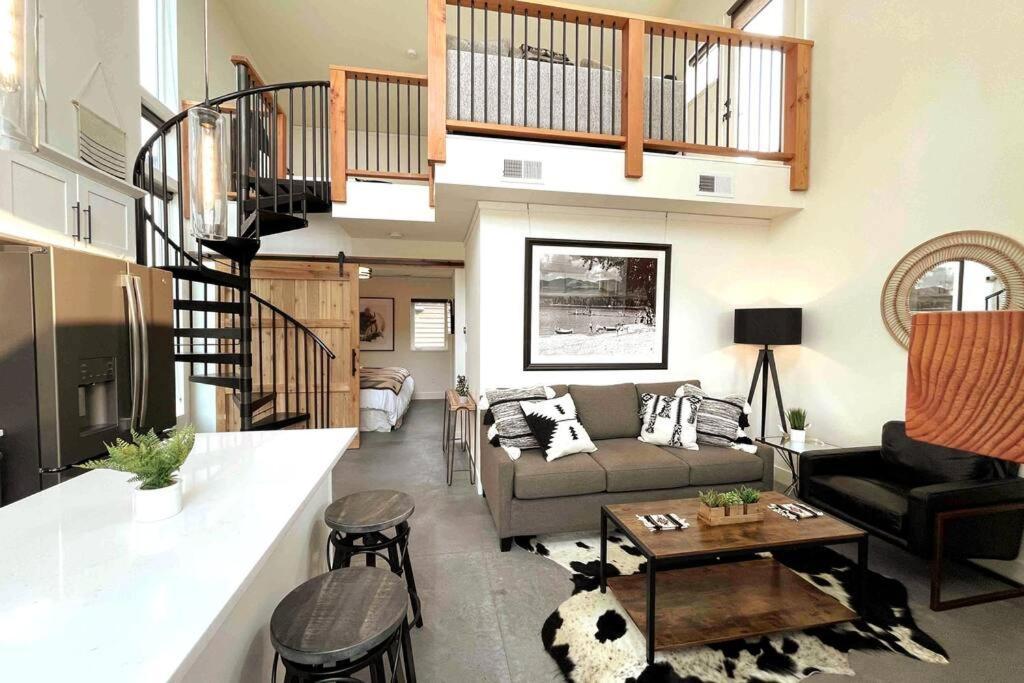 Brand New Upscale Home- Best Location! Whitefish Eksteriør bilde