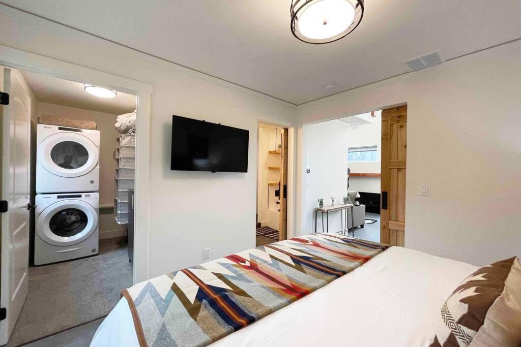 Brand New Upscale Home- Best Location! Whitefish Eksteriør bilde