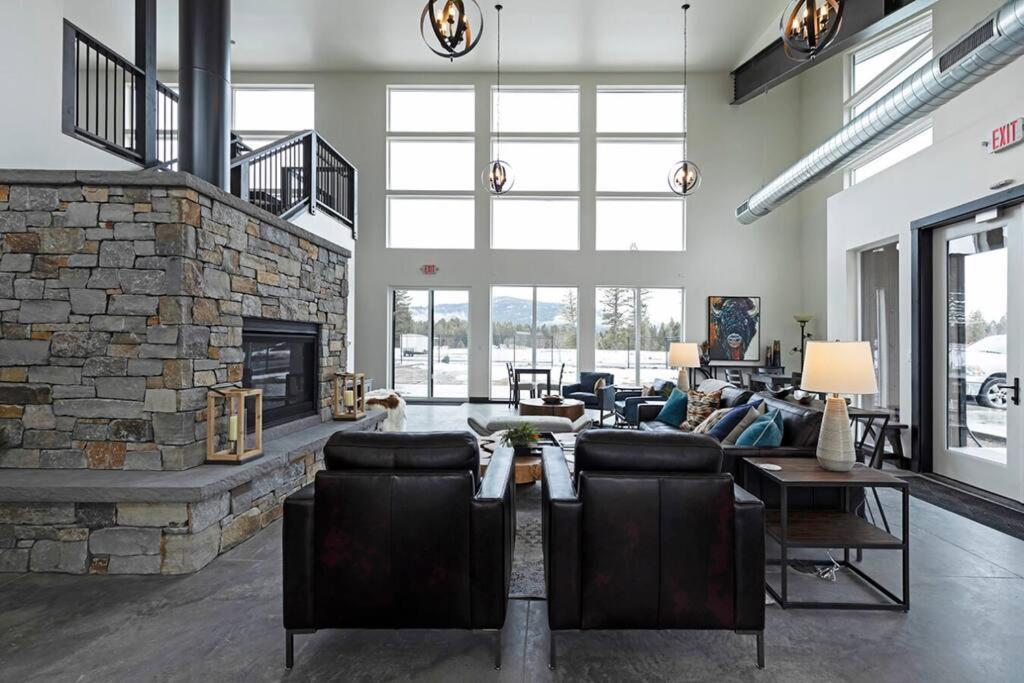 Brand New Upscale Home- Best Location! Whitefish Eksteriør bilde