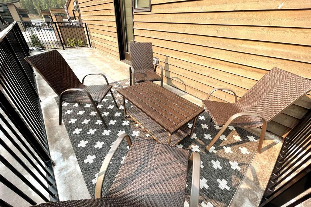 Brand New Upscale Home- Best Location! Whitefish Eksteriør bilde