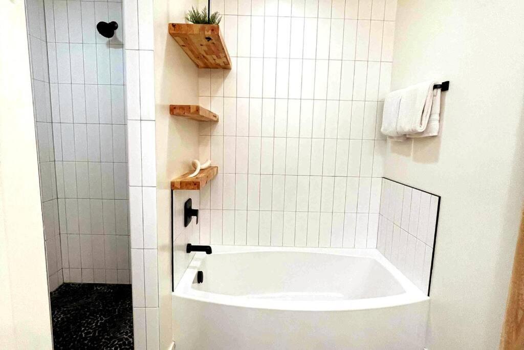 Brand New Upscale Home- Best Location! Whitefish Eksteriør bilde